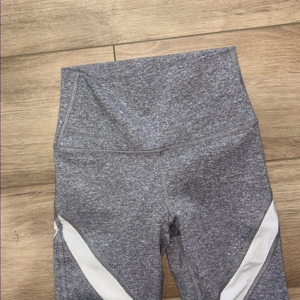 NWOT Aerie Gray and White High-Waisted Leggings Size xxsmall - Picture 4 of 5